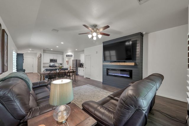 1887 Brushy Cedar Drive, Conroe, TX 77301