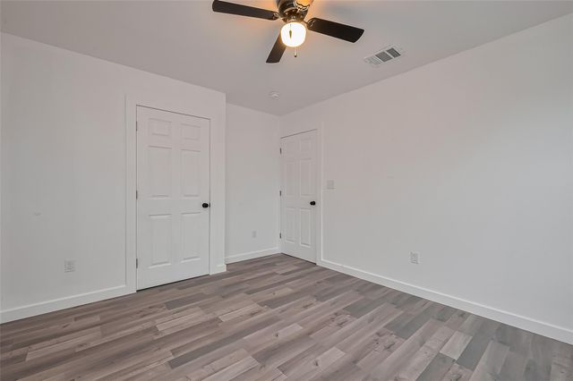 9005 Hilda Street, Houston, TX 77033