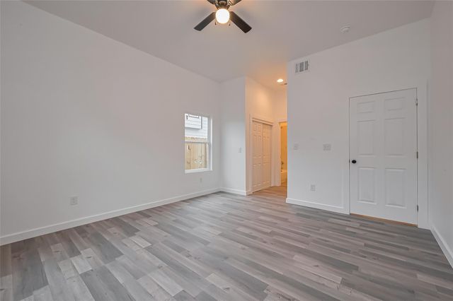 9005 Hilda Street, Houston, TX 77033