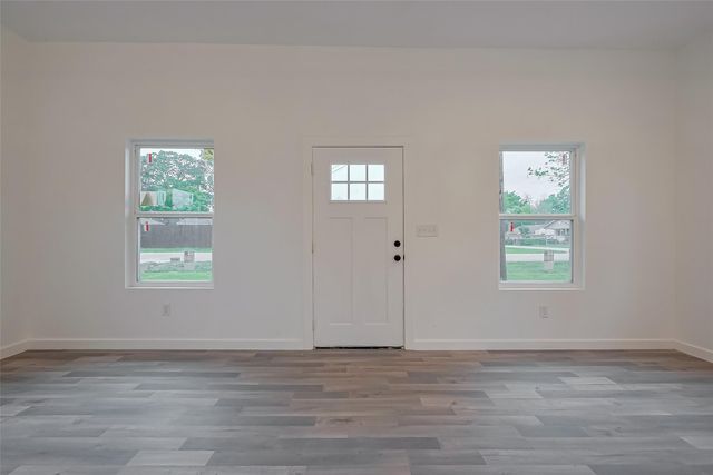 9005 Hilda Street, Houston, TX 77033