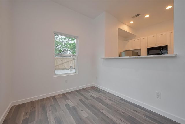 9005 Hilda Street, Houston, TX 77033