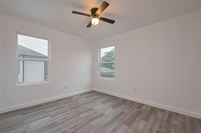 9005 Hilda Street, Houston, TX 77033