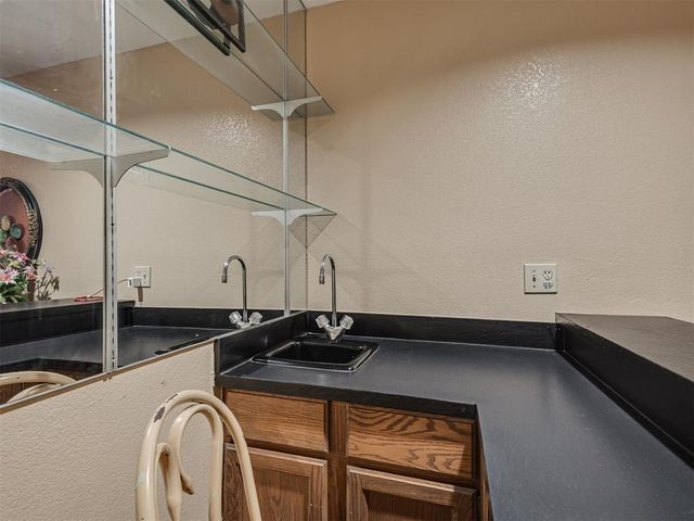4400 N Hemingway Drive 239, Oklahoma City, OK 73118
