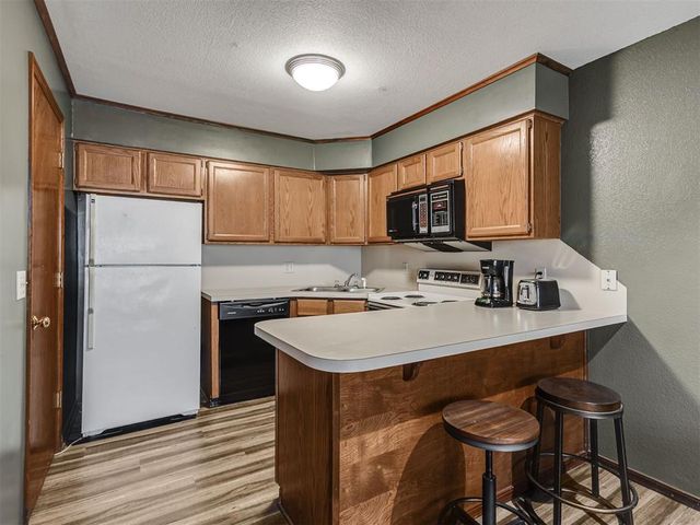 4400 N Hemingway Drive 239, Oklahoma City, OK 73118