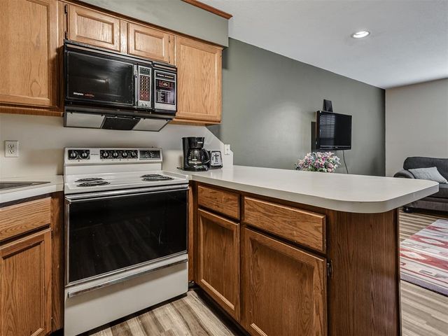 4400 N Hemingway Drive 239, Oklahoma City, OK 73118