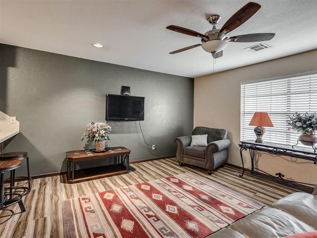 4400 N Hemingway Drive 239, Oklahoma City, OK 73118
