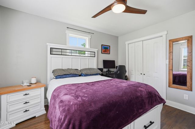1010 Sharondale Avenue, Kingsport, TN 37660