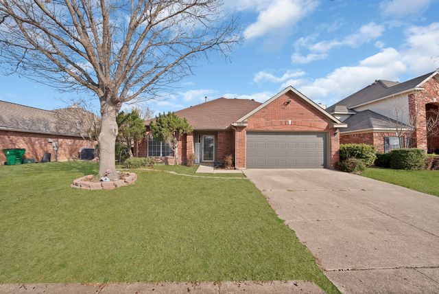 5065 Blanco Drive, Haltom City, TX 76137