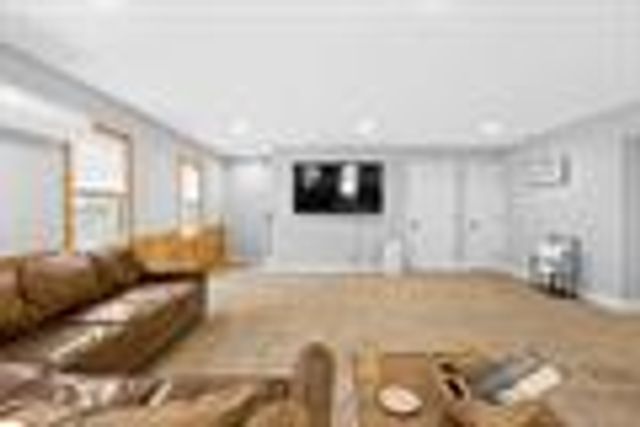 5754 Hwy 20, Donalds, SC 29638