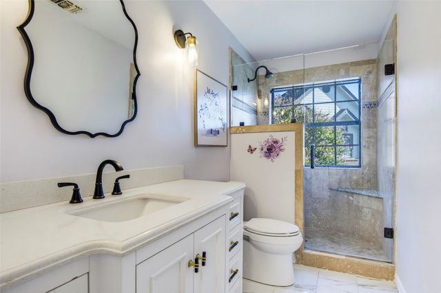 404 Santa Fe Trail 53, Irving, TX 75063