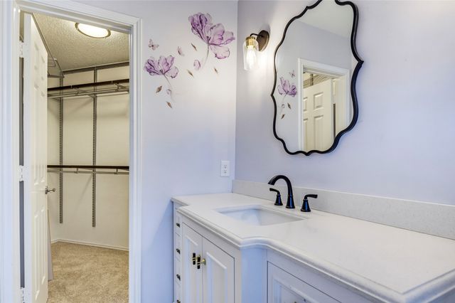 404 Santa Fe Trail 53, Irving, TX 75063