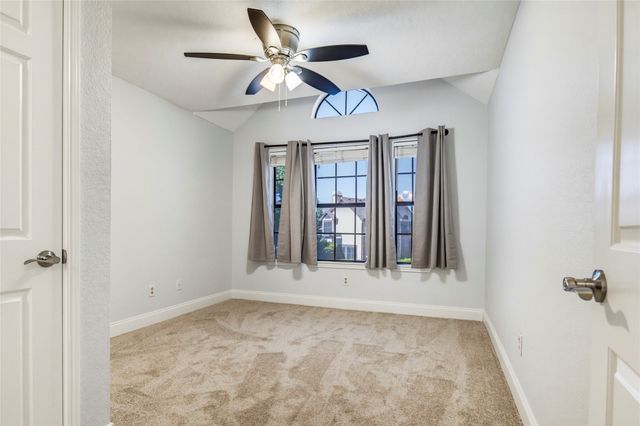 404 Santa Fe Trail 53, Irving, TX 75063