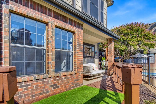 404 Santa Fe Trail 53, Irving, TX 75063