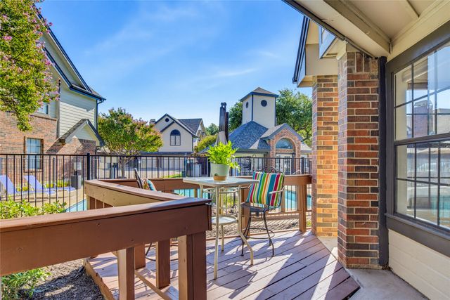 404 Santa Fe Trail 53, Irving, TX 75063