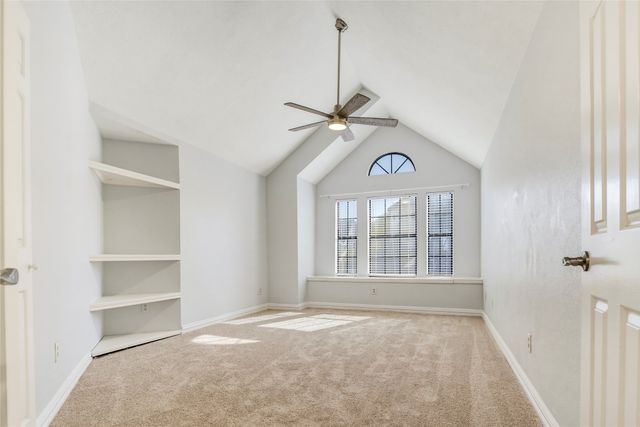 404 Santa Fe Trail 53, Irving, TX 75063
