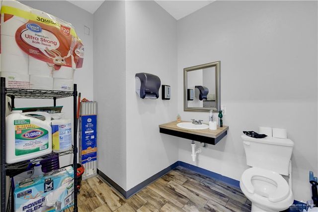 506 W University Drive, Edinburg, TX 78539