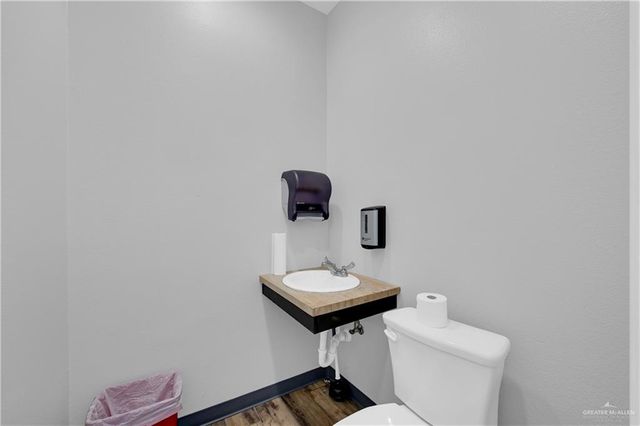 506 W University Drive, Edinburg, TX 78539