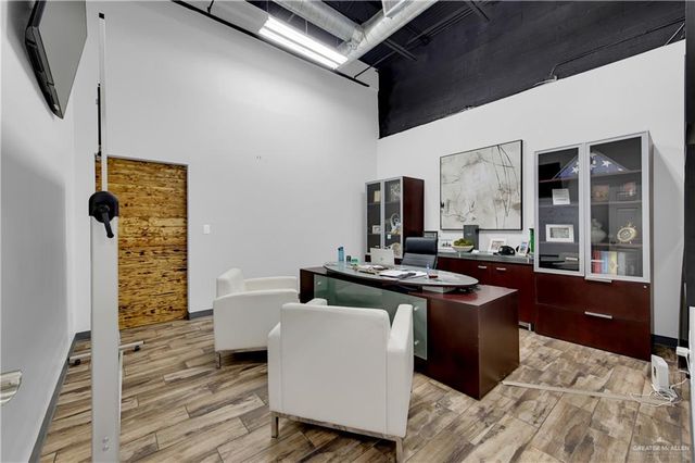 506 W University Drive, Edinburg, TX 78539