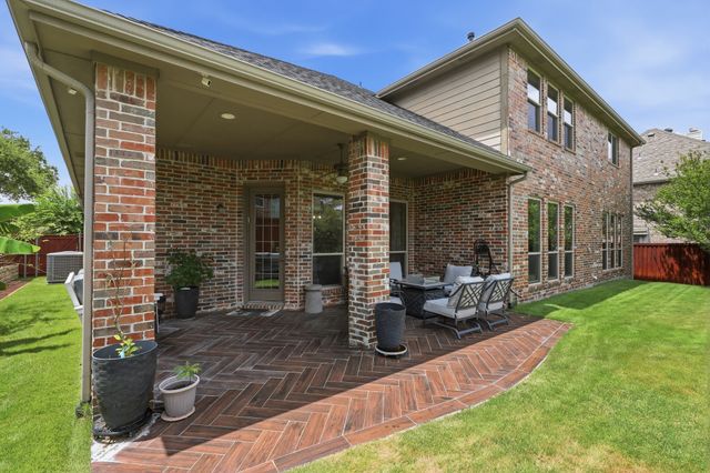 8208 Barrymoore Lane, Plano, TX 75025