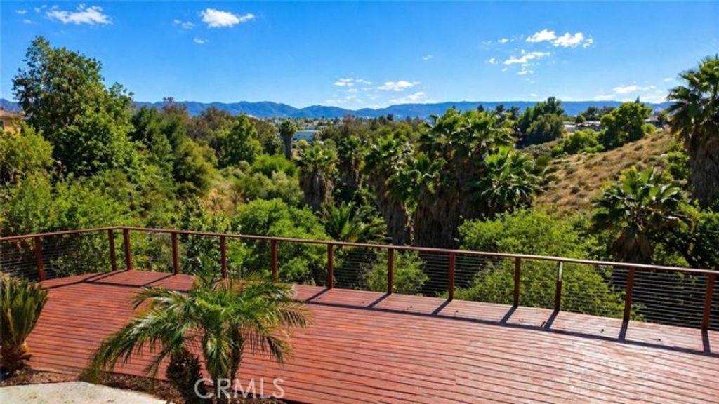 38585 Clearbrook, Murrieta, CA 92563