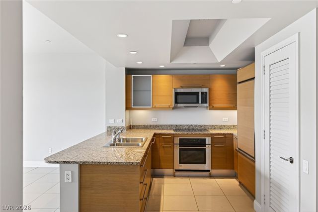 222 Karen Avenue 3005, Las Vegas, NV 89109