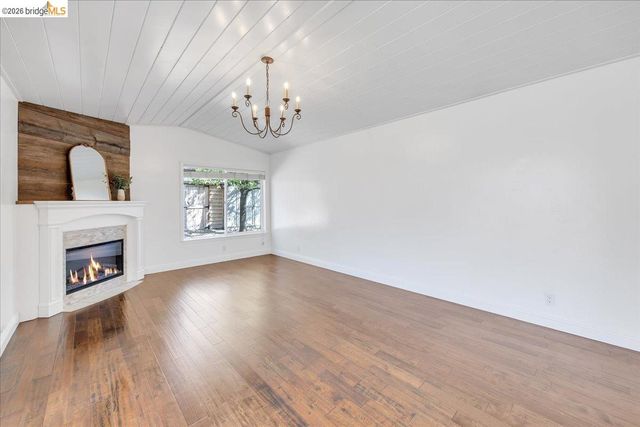 15488 Paseo De Los Robles RD, Sonora, CA 95370