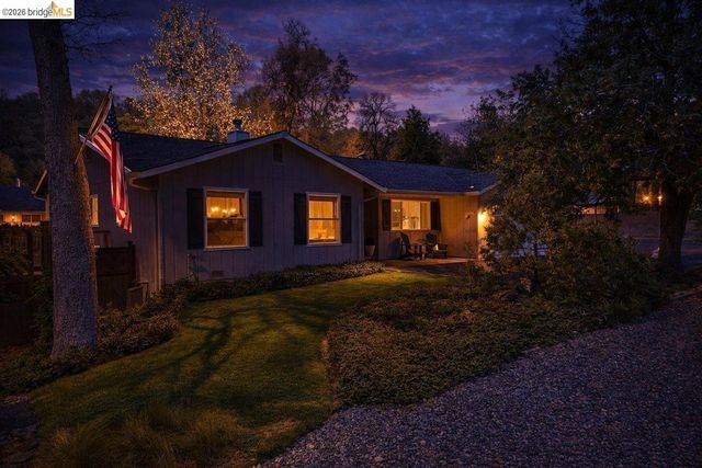 15488 Paseo De Los Robles RD, Sonora, CA 95370