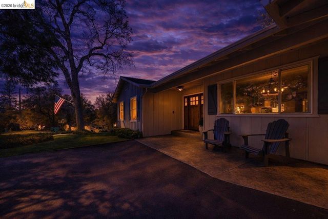 15488 Paseo De Los Robles RD, Sonora, CA 95370