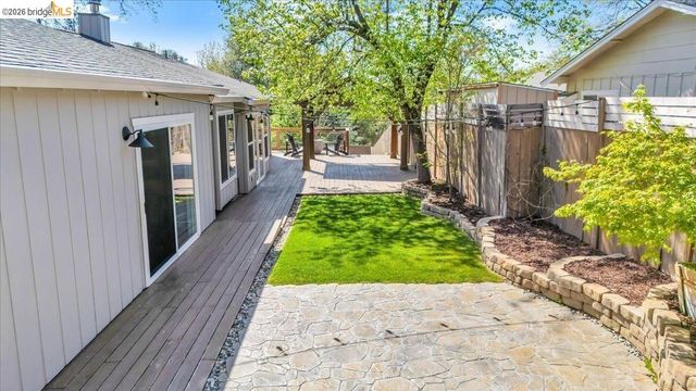 15488 Paseo De Los Robles RD, Sonora, CA 95370