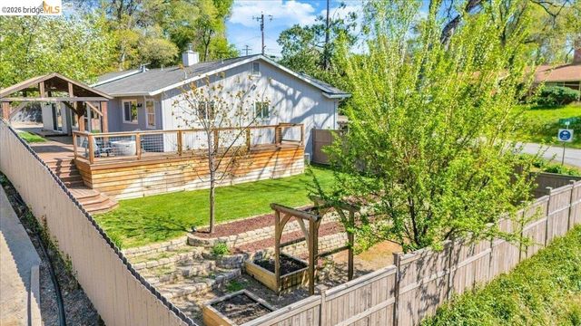 15488 Paseo De Los Robles RD, Sonora, CA 95370