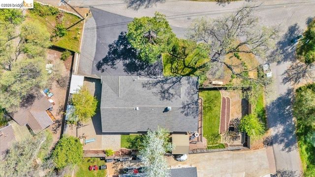 15488 Paseo De Los Robles RD, Sonora, CA 95370