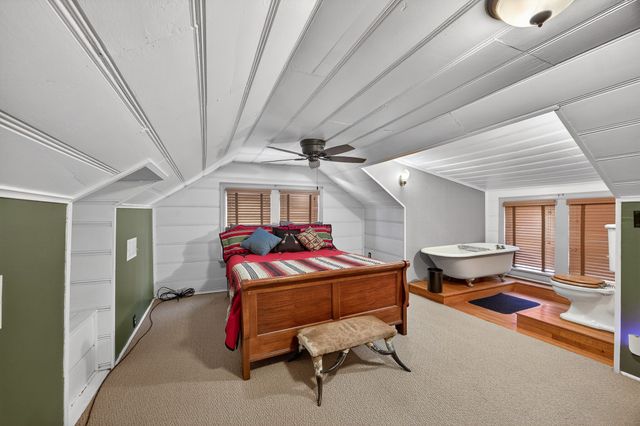 2525 Goldenrod Avenue, Fort Worth, TX 76111