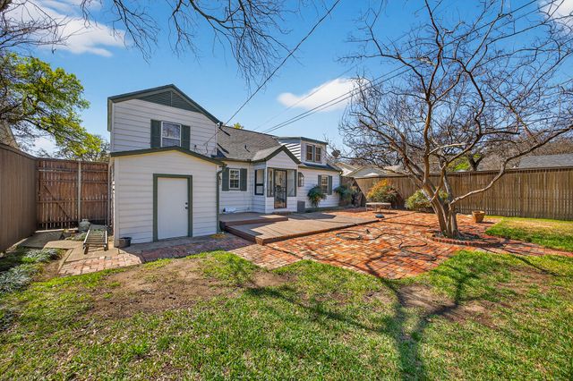 2525 Goldenrod Avenue, Fort Worth, TX 76111