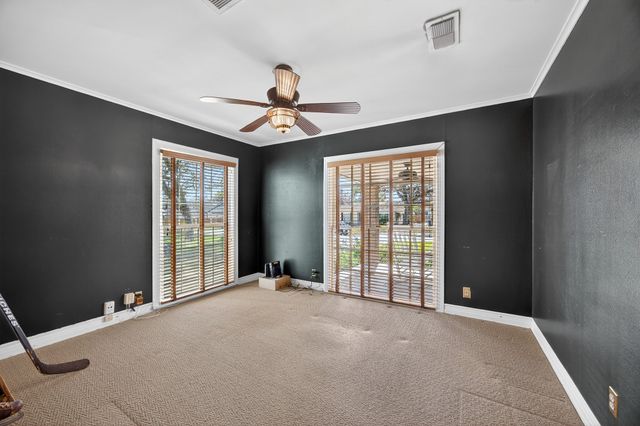 2525 Goldenrod Avenue, Fort Worth, TX 76111