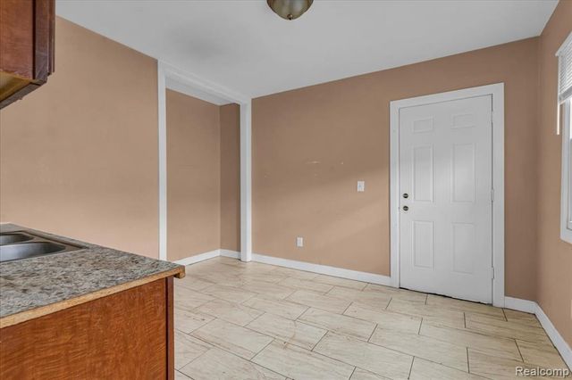 11368 Nardin Drive, Detroit, MI 48204