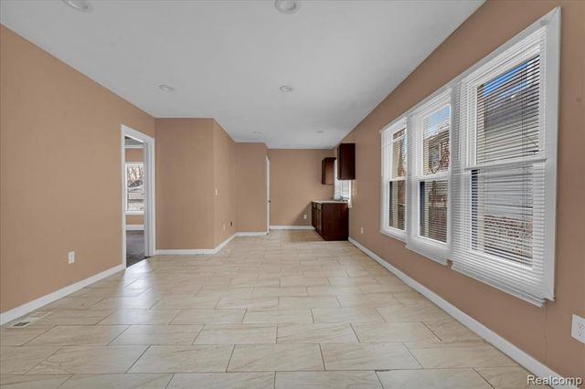 11368 Nardin Drive, Detroit, MI 48204