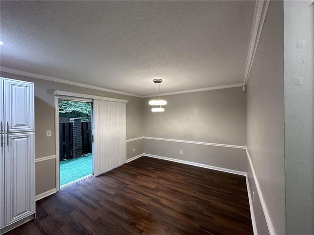 1317 Kingsgate Drive, Stone Mountain, GA 30083