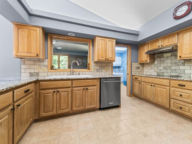 140 Empinado Way, Hot Springs Village, AR 71909