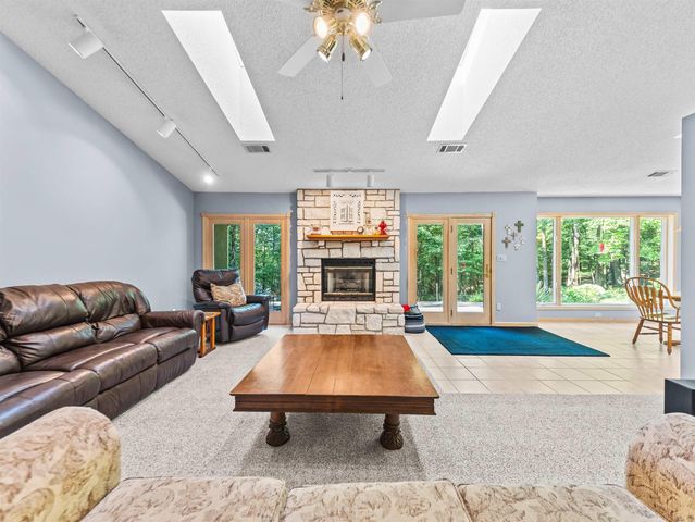 140 Empinado Way, Hot Springs Village, AR 71909