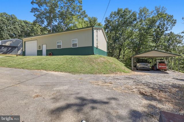 24 SYDNEY CIR, Harpers Ferry, WV 25425