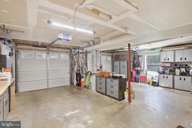 24 SYDNEY CIR, Harpers Ferry, WV 25425
