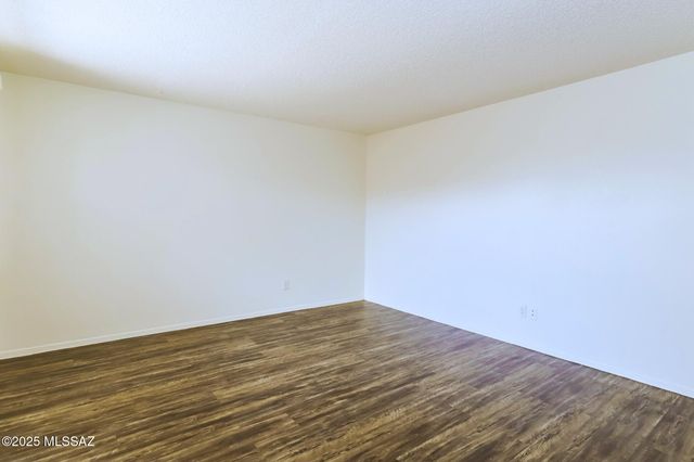 2625 N Alvernon Way D3, Tucson, AZ 85716