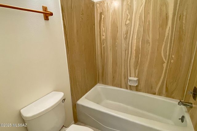 2625 N Alvernon Way D3, Tucson, AZ 85716