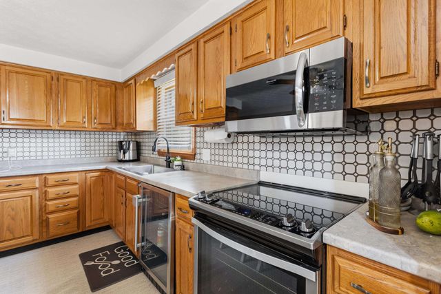357 Gray Street, Manchester, NH 03103