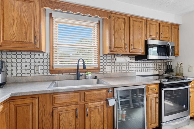 357 Gray Street, Manchester, NH 03103
