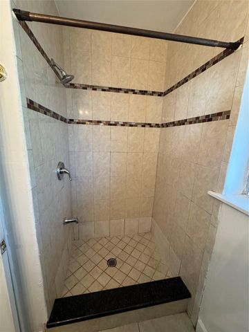 5691 SW 1st Street, Plantation, FL 33317