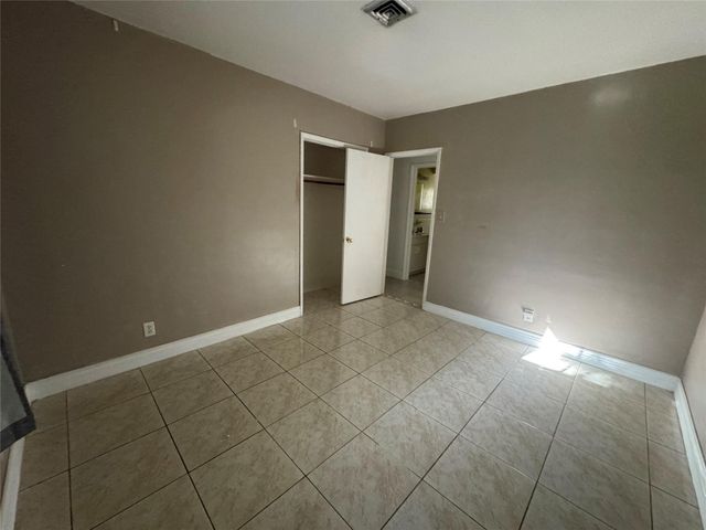 5691 SW 1st Street, Plantation, FL 33317