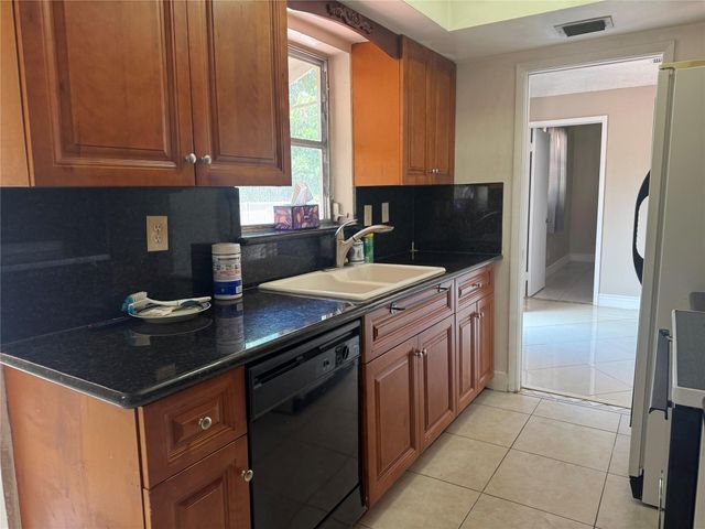 5691 SW 1st Street, Plantation, FL 33317