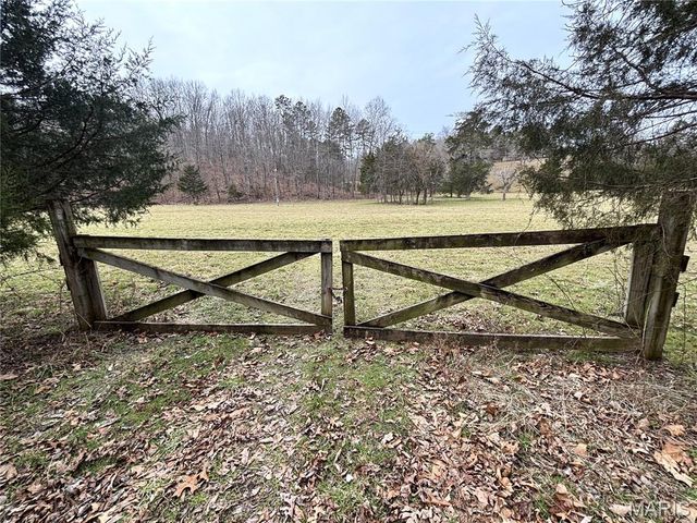 1334 Wayne 366, Piedmont, MO 63957