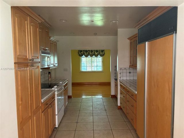 805 Paradiso Avenue 805, Coral Gables, FL 33146